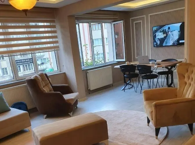 Sehir Merkezinde Otel Konforunda Family House