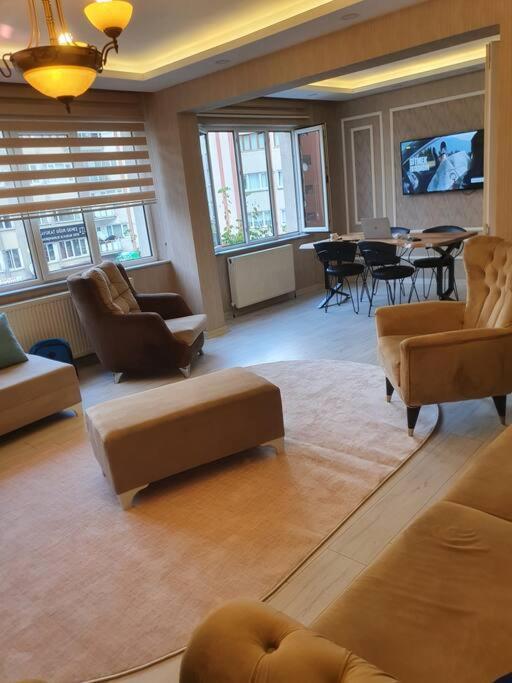 Sehir Merkezinde Konforunda Family House Apartment *